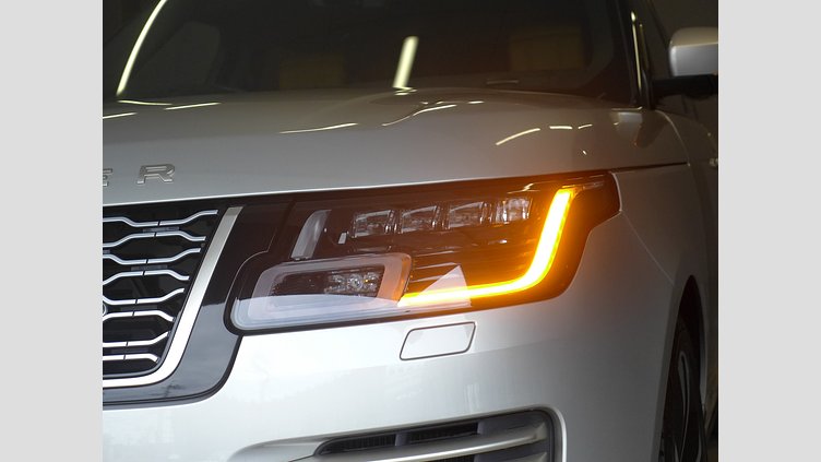 2021 認定中古車 Land Rover Range Rover アルバ 5.0リッターV8スーパーチャージド 525PS ガソリン スタンダードホイールベース FIFTY