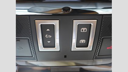 Range Rover 6