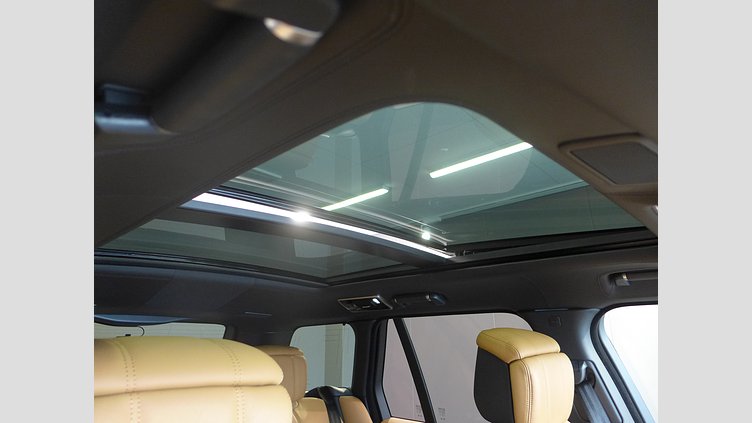 2021 認定中古車 Land Rover Range Rover アルバ 5.0リッターV8スーパーチャージド 525PS ガソリン スタンダードホイールベース FIFTY
