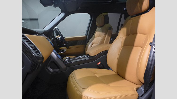 2021 認定中古車 Land Rover Range Rover アルバ 5.0リッターV8スーパーチャージド 525PS ガソリン スタンダードホイールベース FIFTY