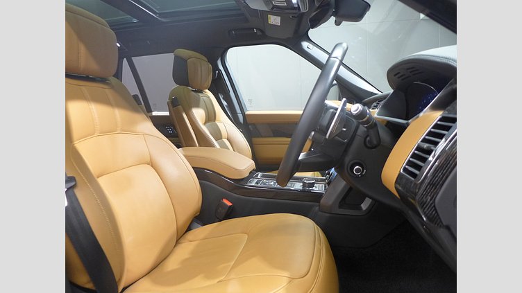 2021 認定中古車 Land Rover Range Rover アルバ 5.0リッターV8スーパーチャージド 525PS ガソリン スタンダードホイールベース FIFTY
