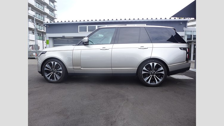 2021 認定中古車 Land Rover Range Rover アルバ 5.0リッターV8スーパーチャージド 525PS ガソリン スタンダードホイールベース FIFTY