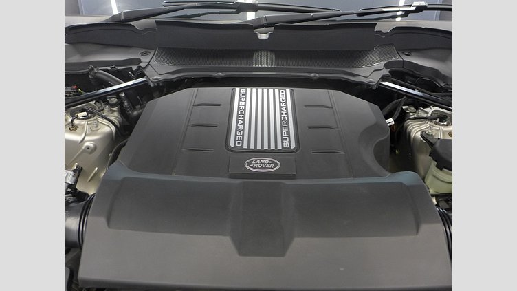 2021 認定中古車 Land Rover Range Rover アルバ 5.0リッターV8スーパーチャージド 525PS ガソリン スタンダードホイールベース FIFTY