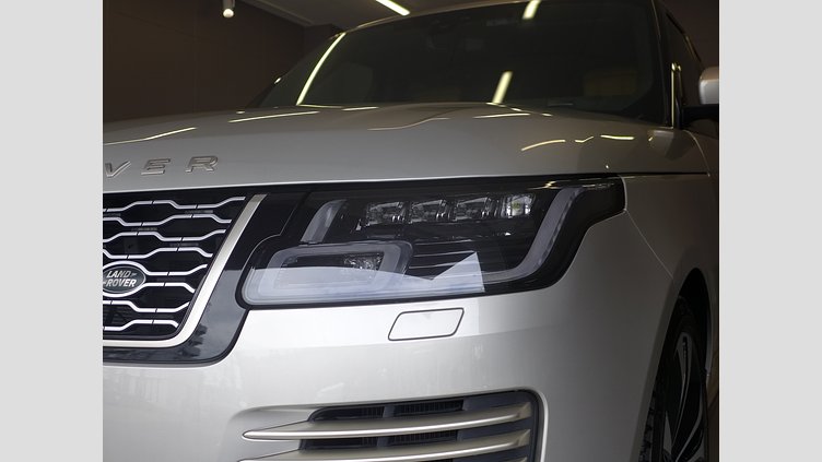2021 認定中古車 Land Rover Range Rover アルバ 5.0リッターV8スーパーチャージド 525PS ガソリン スタンダードホイールベース FIFTY