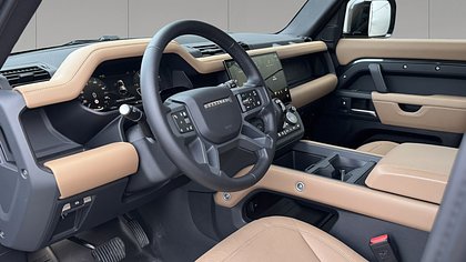 Defender 110 8