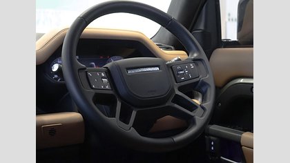 Defender 130 21