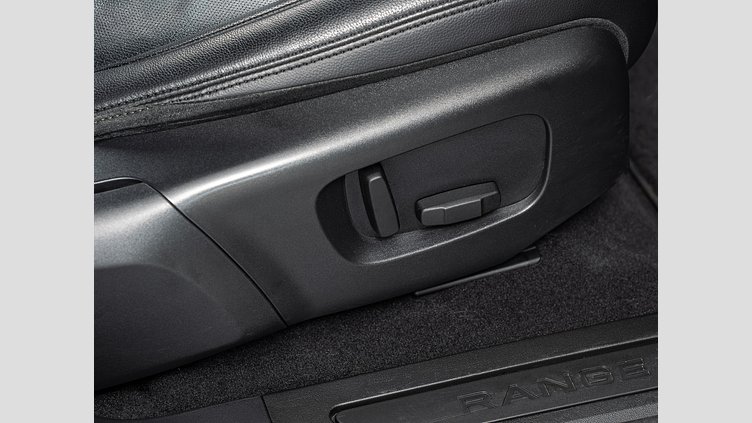 2020 認定中古車 Land Rover Range Rover Evoque サントリーニブラック P200 S　P200