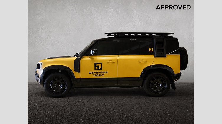 2026 Approved Land Rover Defender 110 (1MY) Deep Sandglow Yellow 沙光深黃 Automatic D350 Trophy