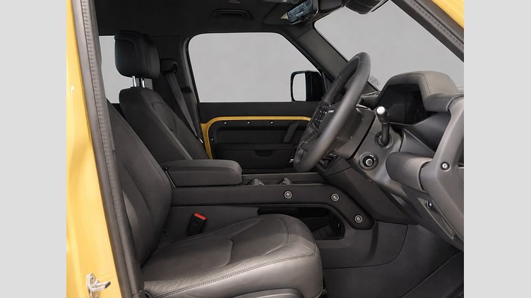 2026 Approved Land Rover Defender 110 (1MY) Deep Sandglow Yellow 沙光深黃 Automatic D350 Trophy