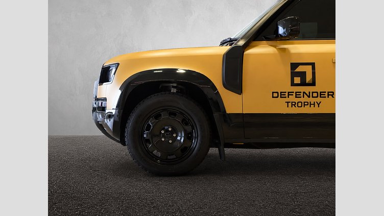 2026 Approved Land Rover Defender 110 (1MY) Deep Sandglow Yellow 沙光深黃 Automatic D350 Trophy