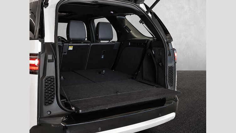 2024 Approved Land Rover Discovery Fuji White AUTO D350 DYNAMIC SE