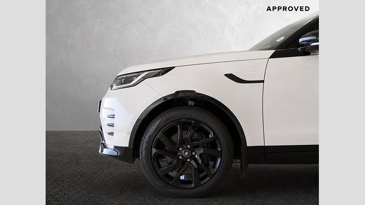 2024 Approved Land Rover Discovery Fuji White AUTO D350 DYNAMIC SE