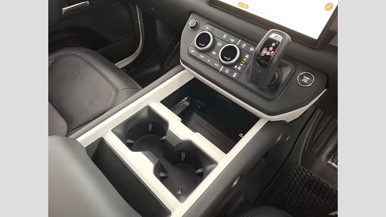 2025 Approved Land Rover Defender 110 Fuji White AutoMatic Land Rover Defender 110 D350 X-Dynamic HSE
