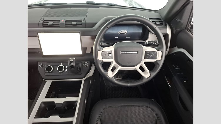 2025 Approved Land Rover Defender 110 Fuji White AutoMatic Land Rover Defender 110 D350 X-Dynamic HSE