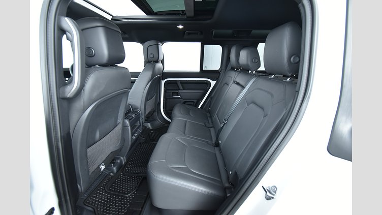 2025 Approved Land Rover Defender 110 Fuji White AutoMatic Land Rover Defender 110 D350 X-Dynamic HSE