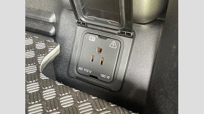 Defender 90 14