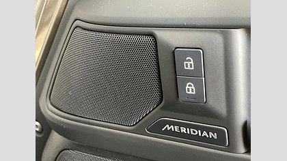 Defender 90 10