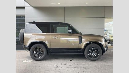 Defender 90 2