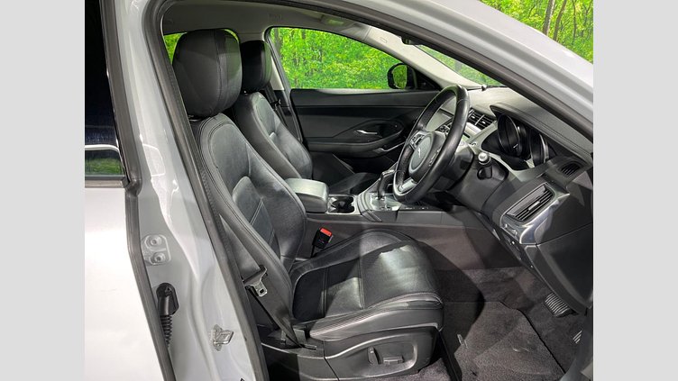 2019 認定中古車 Jaguar E-Pace Yulong White 2.0 litre i4D Diesel Ｓ