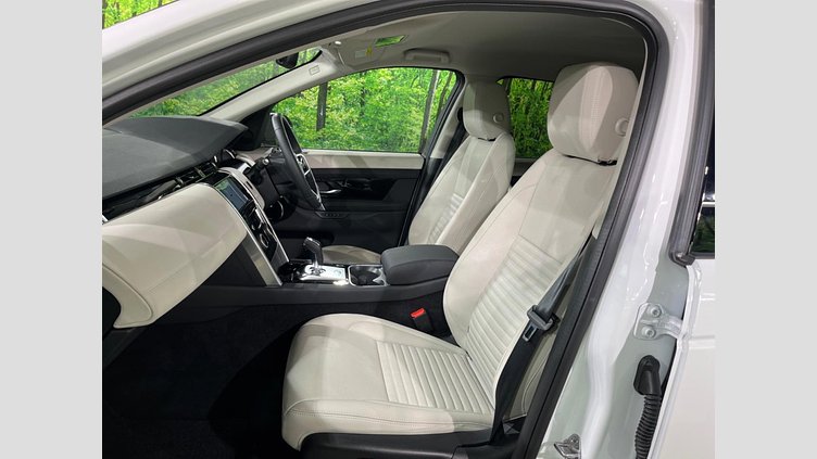 2023 認定中古車 Land Rover Discovery Sport フジホワイト D200 AWD（オートマチック）MHEV 標準ホイールベース SE