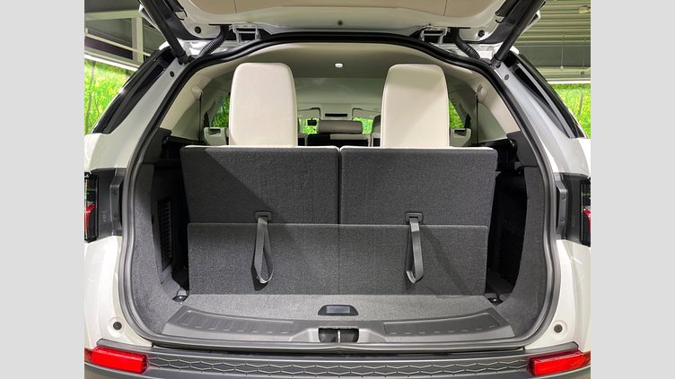 2023 認定中古車 Land Rover Discovery Sport フジホワイト D200 AWD（オートマチック）MHEV 標準ホイールベース SE
