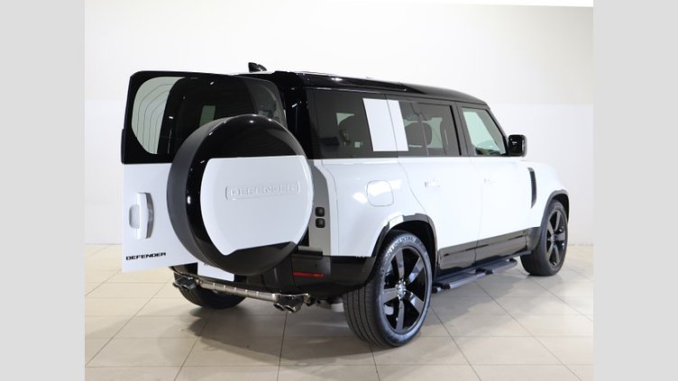 2025 認定中古車 Land Rover Defender 110 フジホワイト P525 ガソリン V8