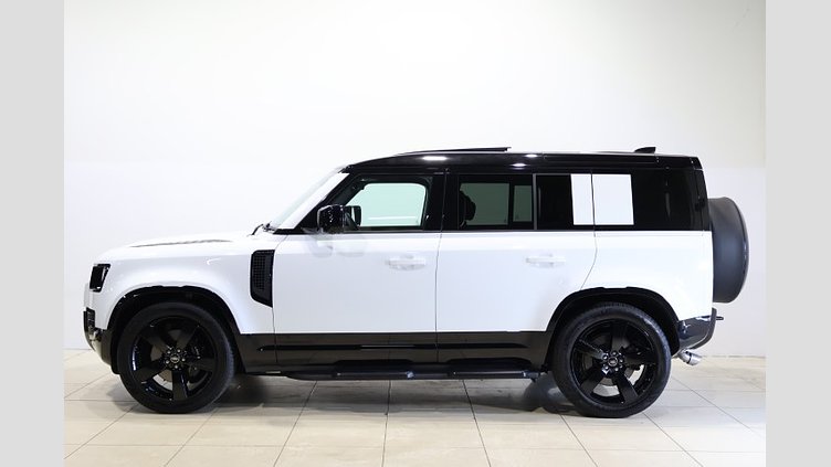 2025 認定中古車 Land Rover Defender 110 フジホワイト P525 ガソリン V8