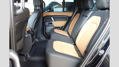 Defender 110 4