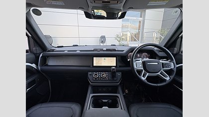 Defender 110 3