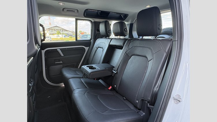 2024 認定中古車 Land Rover Defender 110 フジホワイト D300 AWD（AT） S
