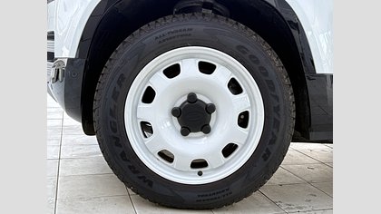 Defender 110 8