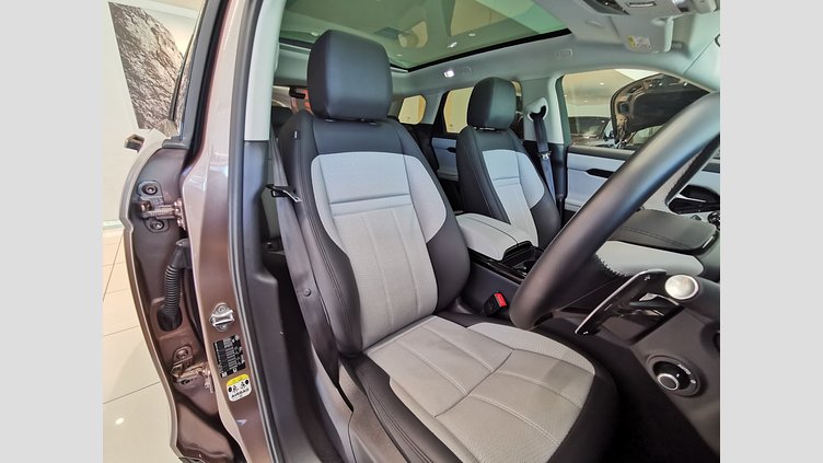 2024 認定中古車 Land Rover Range Rover Evoque コリンシアンブロンズ P300eプラグインハイブリッド（ガソリン） スタンダードホイールベース DYNAMIC HSE