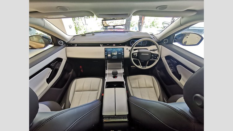 2024 認定中古車 Land Rover Range Rover Evoque コリンシアンブロンズ P300eプラグインハイブリッド（ガソリン） スタンダードホイールベース DYNAMIC HSE