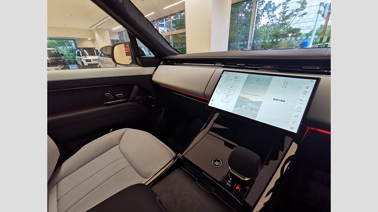 2025 認定中古車 Land Rover Range Rover Sport Eiger Grey 3.0 litre i6 PHEV​ オートバイオグラフィ　P550e