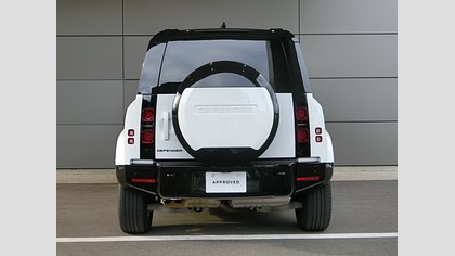 Defender 110 6