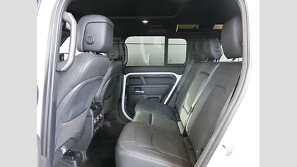 Defender 110 4