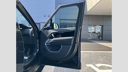 Range Rover 10