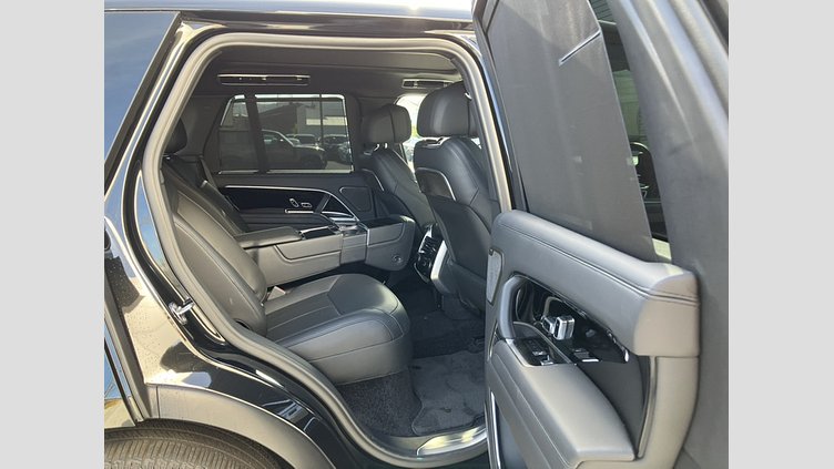 2024 認定中古車 Land Rover Range Rover サントリーニブラック P530 AWD（AT） スタンダードホイールベース Autobiography