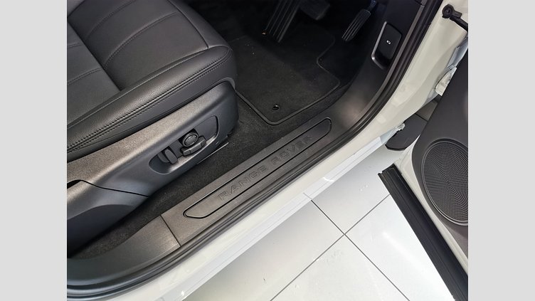 2025 認定中古車 Land Rover Range Rover Evoque フジホワイト プラグインハイブリッド（ガソリン） SWB S