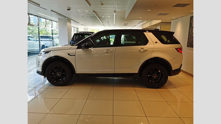 2024 認定中古車 Land Rover Discovery Sport オストゥーニパールホワイト D200マイルドハイブリッド（ディーゼル） 標準ホイール DYNAMIC SE