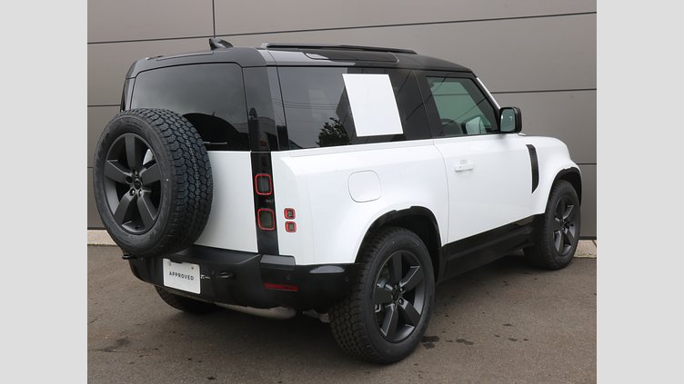 2025 認定中古車 Land Rover Defender 90 フジホワイト D350 ディーゼルマイルドハイブリッド X-Dynamic HSE