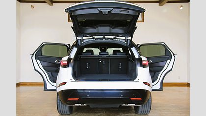Range Rover Velar 17
