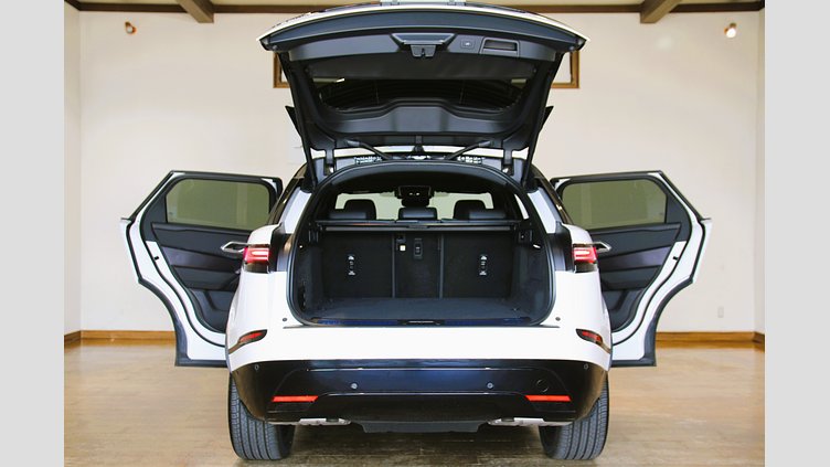 2026 認定中古車 Land Rover Range Rover Velar オストゥーニパールホワイト P400eプラグインハイブリッド（ガソリン） Dynamic SE