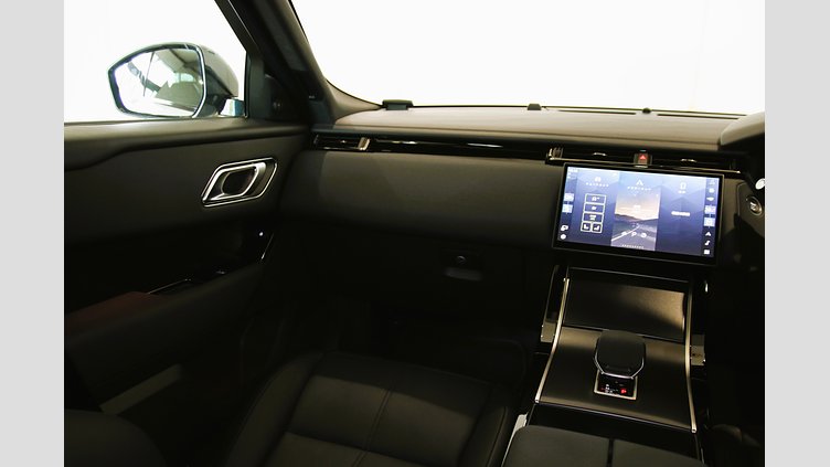 2026 認定中古車 Land Rover Range Rover Velar オストゥーニパールホワイト P400eプラグインハイブリッド（ガソリン） Dynamic SE