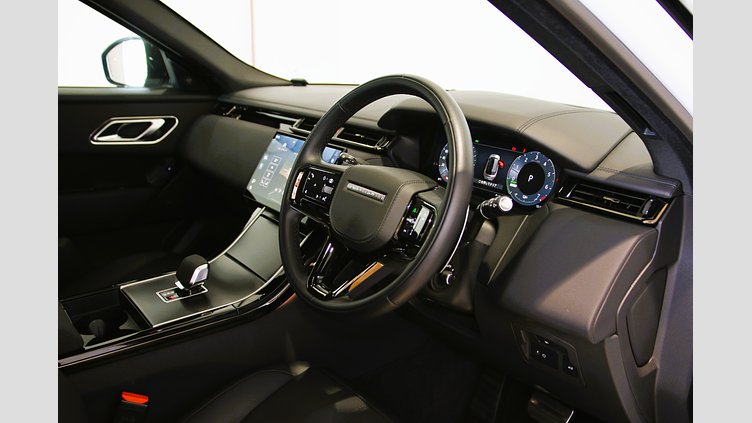 2026 認定中古車 Land Rover Range Rover Velar オストゥーニパールホワイト P400eプラグインハイブリッド（ガソリン） Dynamic SE
