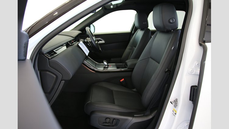 2026 認定中古車 Land Rover Range Rover Velar オストゥーニパールホワイト P400eプラグインハイブリッド（ガソリン） Dynamic SE