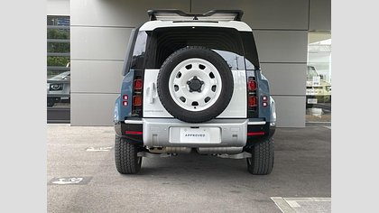 Defender 110 62
