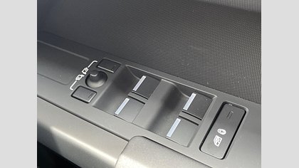 Defender 110 41