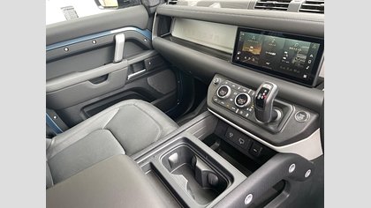 Defender 110 43