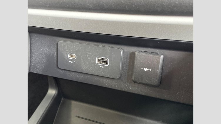 2024 認定中古車 Land Rover Defender 110 タスマンブルー D300 AWD（AT） カウンティEXT-P CURATED FOR JAPAN
